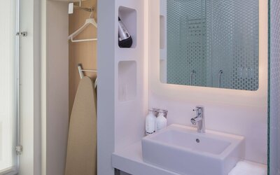 YOTEL Boston