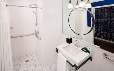 Hotel Indigo Boston Garden by IHG