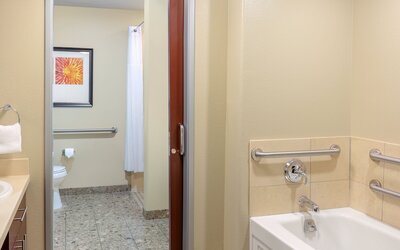 Staybridge Suites: Las Vegas - Stadium District by IHG