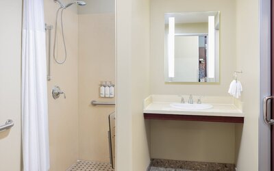 Staybridge Suites: Las Vegas - Stadium District by IHG