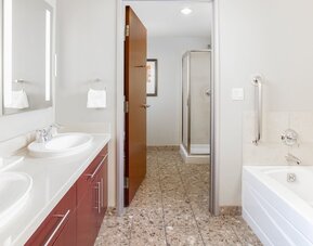 Staybridge Suites: Las Vegas - Stadium District by IHG
