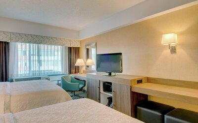 Hampton Inn & Suites Boston Crosstown Center
