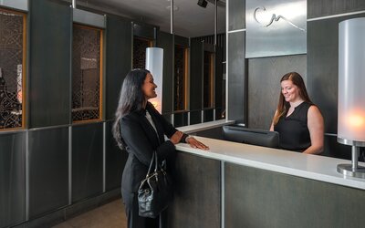 Charlesmark Hotel