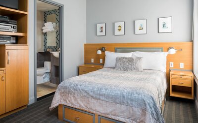 Charlesmark Hotel