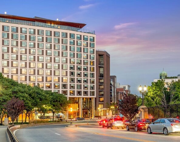 Cambria Hotel Boston Downtown - Seaport