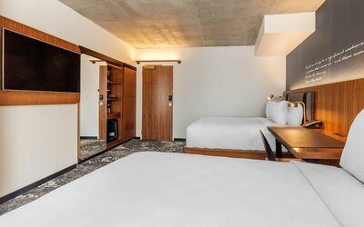 Cambria Hotel Boston Downtown - Seaport