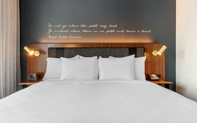 Cambria Hotel Boston Downtown - Seaport
