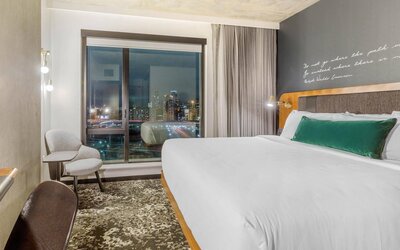 Cambria Hotel Boston Downtown - Seaport