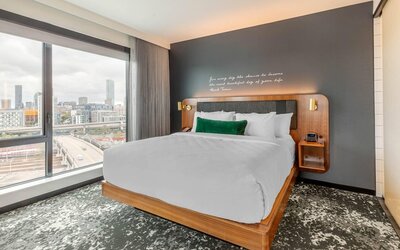 Cambria Hotel Boston Downtown - Seaport