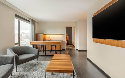 Cambria Hotel Boston Downtown - Seaport