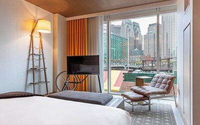 The Envoy Hotel, Autograph Collection