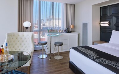 W Boston, a Marriott Hotel