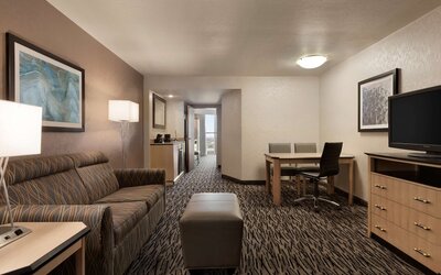 Embassy Suites by Hilton Convention Center Las Vegas