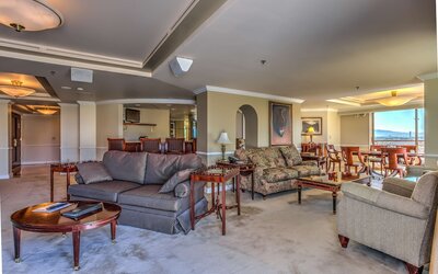 Embassy Suites by Hilton Convention Center Las Vegas