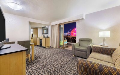 Embassy Suites by Hilton Convention Center Las Vegas