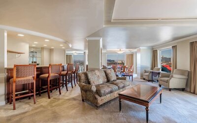 Embassy Suites by Hilton Convention Center Las Vegas