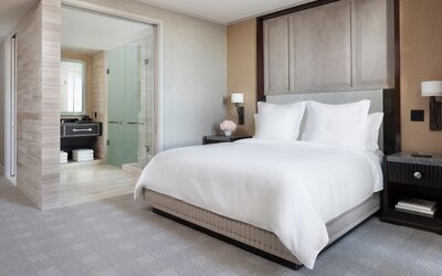 Four Seasons Hotel One Dalton Street, Boston