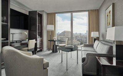 Four Seasons Hotel One Dalton Street, Boston