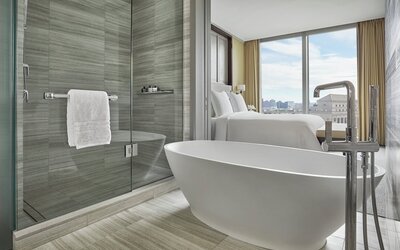 Four Seasons Hotel One Dalton Street, Boston