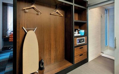 Aloft by Marriott Boston Seaport District