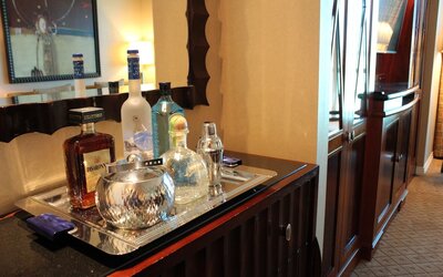 Luxury Suites International At The Signature