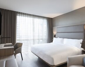 AC Hotel by Marriott Boston Cleveland Circle