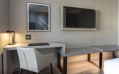 AC Hotel by Marriott Boston Cleveland Circle