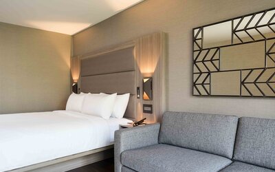 AC Hotel by Marriott Boston Cleveland Circle