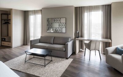 AC Hotel by Marriott Boston Cleveland Circle