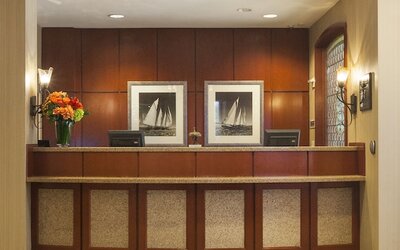 Courtyard by Marriott Boston Copley Square