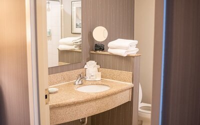 Courtyard by Marriott Boston Copley Square