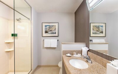 Courtyard by Marriott Boston Copley Square