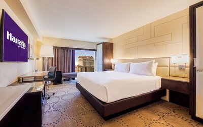 Harrah’s Las Vegas – A Caesars Rewards Destination