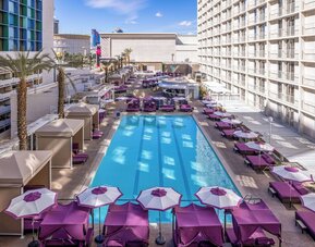 Harrah’s Las Vegas – A Caesars Rewards Destination
