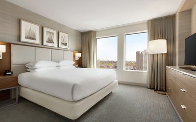 DoubleTree Suites by Hilton Hotel Boston - Cambridge