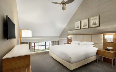 DoubleTree Suites by Hilton Hotel Boston - Cambridge