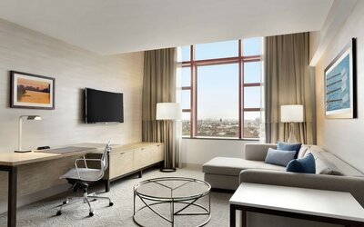DoubleTree Suites by Hilton Hotel Boston - Cambridge