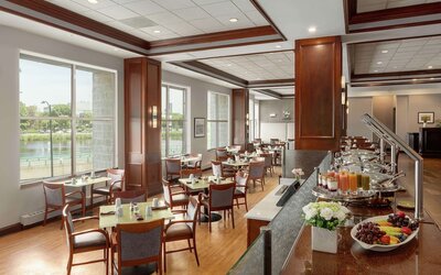 DoubleTree Suites by Hilton Hotel Boston - Cambridge