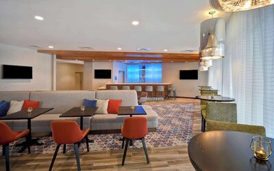 Hampton Inn & Suites Las Vegas Convention Center - No Resort Fee