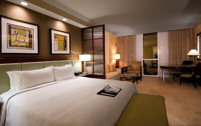 The Signature at MGM Grand (All Suites)
