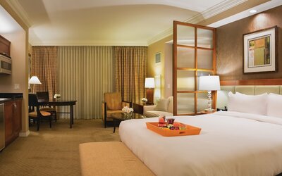 The Signature at MGM Grand (All Suites)