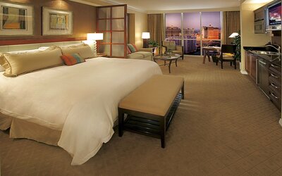 The Signature at MGM Grand (All Suites)