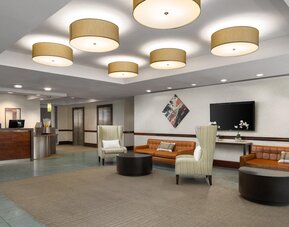 DoubleTree by Hilton Hotel Boston Bayside