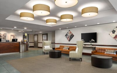 DoubleTree by Hilton Hotel Boston Bayside