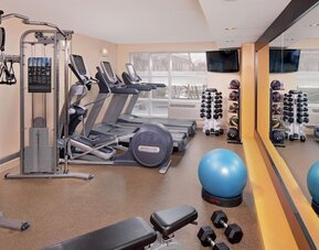 DoubleTree by Hilton Hotel Boston Bayside