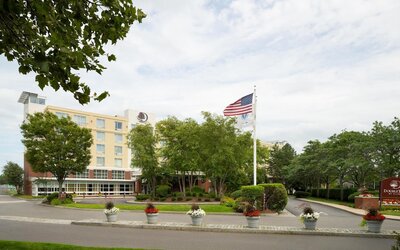 DoubleTree by Hilton Hotel Boston Bayside