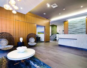 Global Luxury Suites East Boston