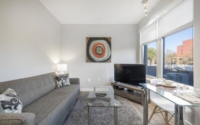 Global Luxury Suites East Boston