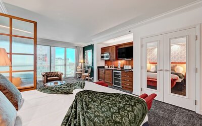 Vintage Lair at Signature