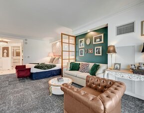 Vintage Lair at Signature